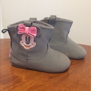 Minnie Mouse boots